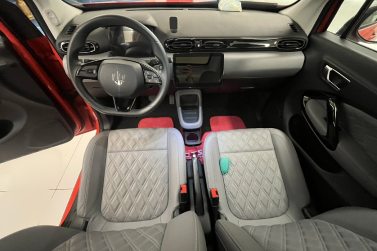 零跑汽车 零跑T03 2021款 400舒享版中控内饰7004