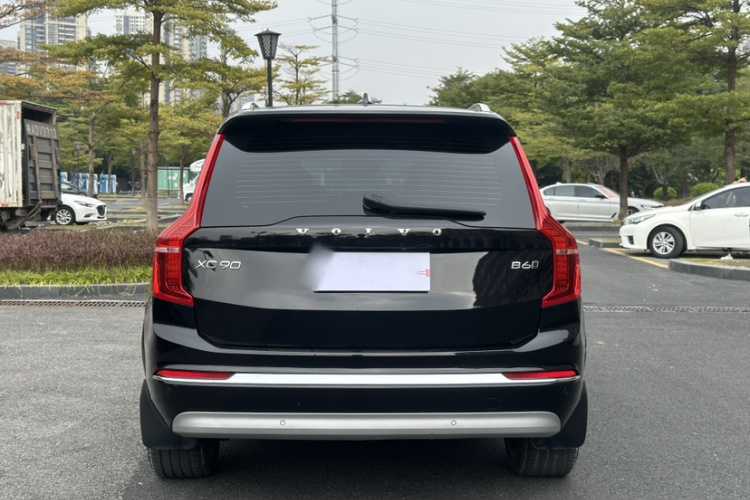 沃尔沃XC90 2022款 B6 智逸豪华版 7座车身外观6001