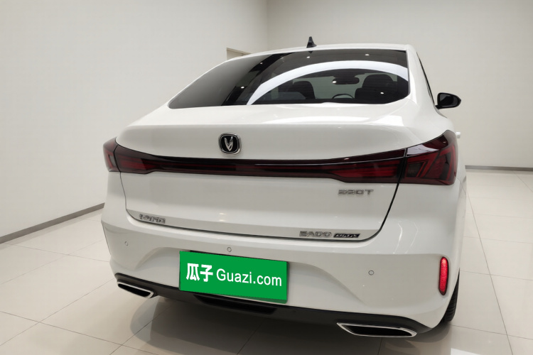 长安 逸动 2022款 PLUS 蓝鲸NE 1.4T GDI DCT旗舰版车身外观6