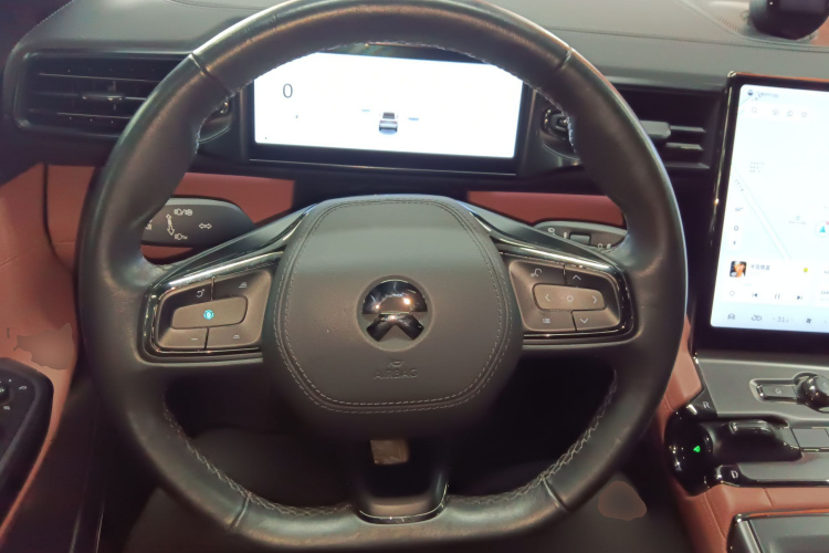 蔚来EC6 2020款 430KM 运动版中控内饰13