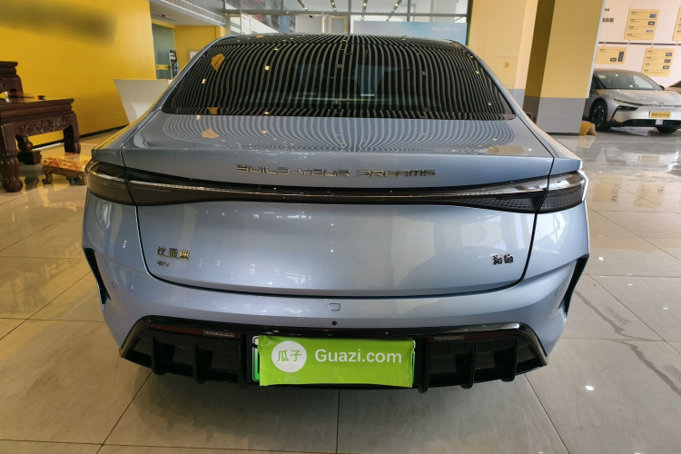 比亚迪 海豹 2023款 冠军版 550km 精英型车身外观6