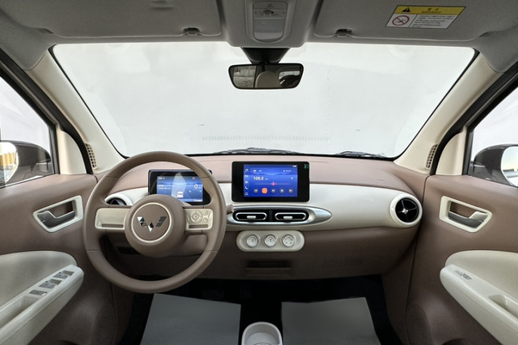 五菱汽车 宏光MINIEV 2025款 四门版 臻享+款中控内饰7003