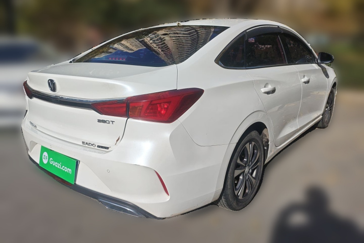 长安 逸动 2020款 PLUS 蓝鲸NE 1.4T GDI DCT尊贵型车身外观6005