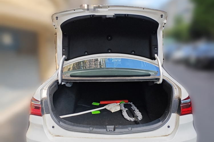 比亚迪 秦 2019款 1.5L 手动豪华型局部细节23