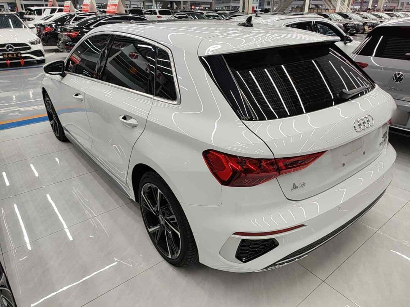 奥迪A3 2024款 Sportback 35 TFSI 时尚运动型(3)
