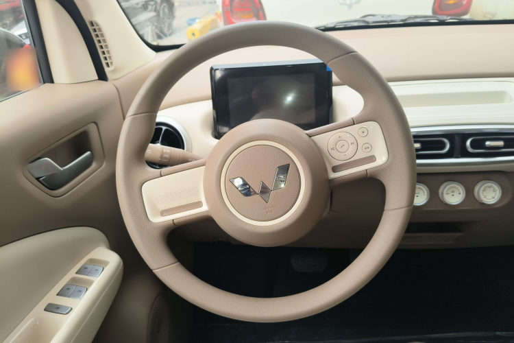 五菱汽车 宏光MINIEV 2025款 四门版 进阶款中控内饰13