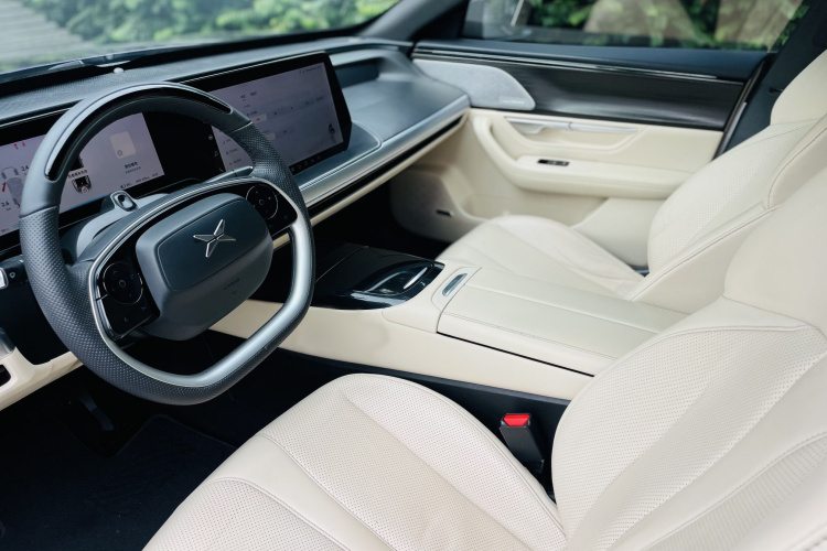 小鹏P7 2020款 670N中控内饰7007