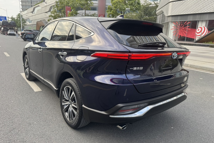 丰田 凌放HARRIER 2022款 双擎 2.5L CVT两驱豪华版车身外观6005