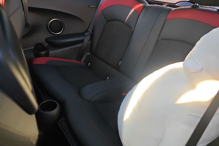 MINI 2019款 2.0T COOPER S 赛车手中控内饰21