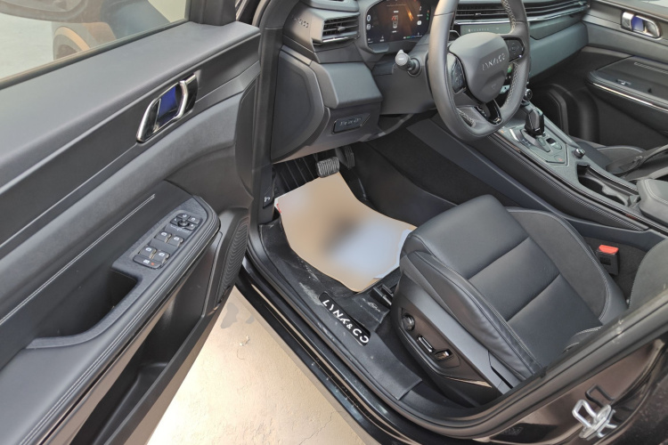 领克01 2023款 1.5TD EM-F PM中控内饰20