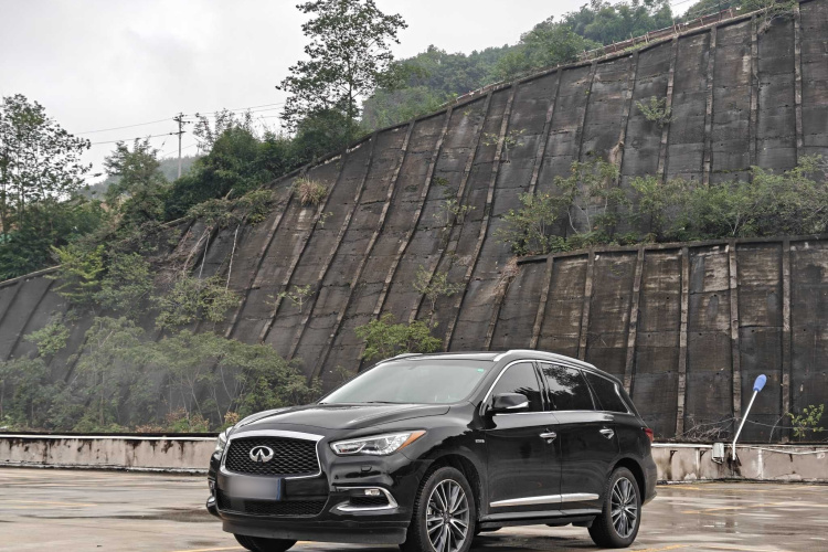 英菲尼迪QX60(进口) 2018款 2.5 S/C Hybrid 两驱卓越版 国VI车身外观1