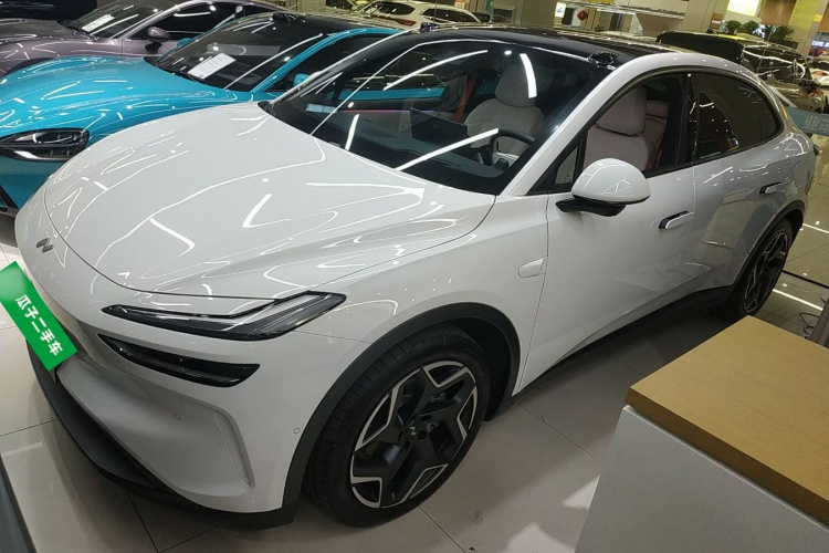 乐道L60 2024款 60kWh 后驱版车身外观1