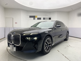 宝马7系 2023款 735Li M运动套装