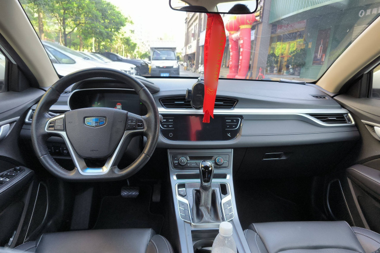 吉利汽车 帝豪 2018款 1.5L CVT向上互联版中控内饰12