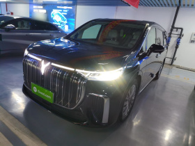 岚图汽车 岚图梦想家 2022款 0碳版 梦+智享包 475km