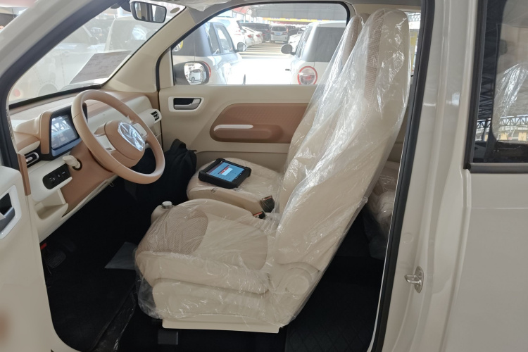 五菱汽车 宏光MINIEV 2024款 第三代 215km 青春版中控内饰19