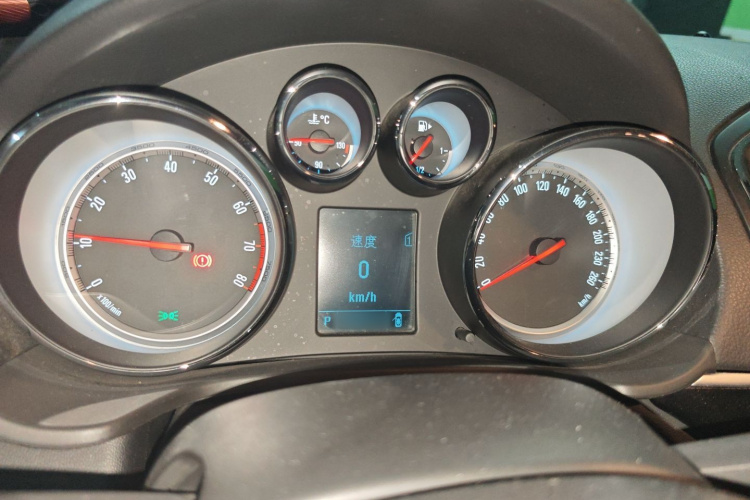 别克 君威 2015款 1.6T 时尚技术型局部细节14