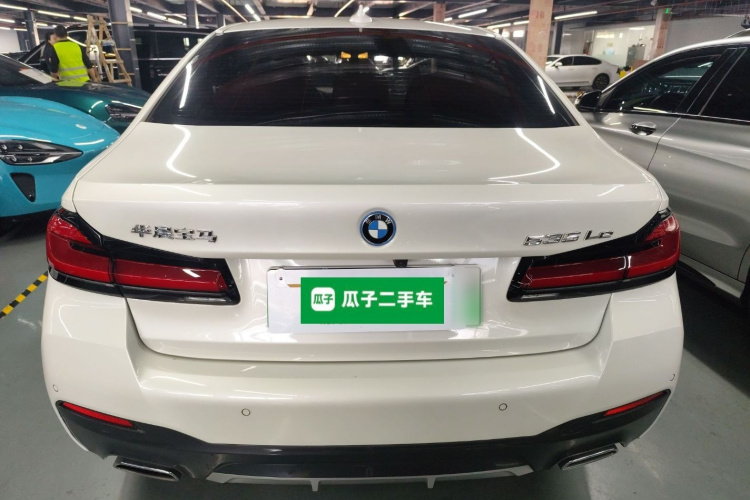 宝马5系新能源 2022款 改款二 535Le 先锋版M运动套装车身外观6