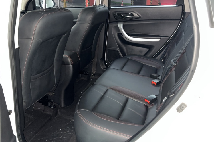 长安CS35 2016款 1.6L 自动豪华型 国V中控内饰7003