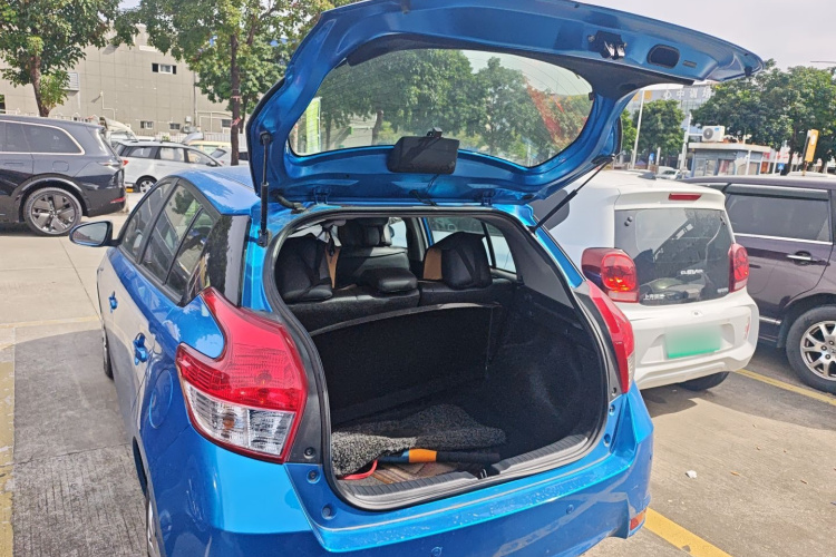 丰田 YARiS L 致炫 2014款 1.3E 手动魅动版机舱底盘23