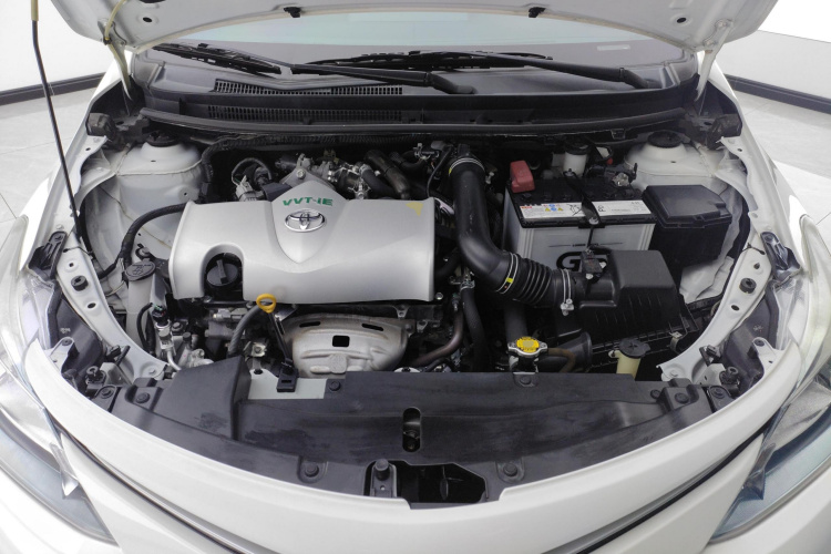 丰田 威驰FS 2019款 1.5L CVT锋驰版机舱底盘24