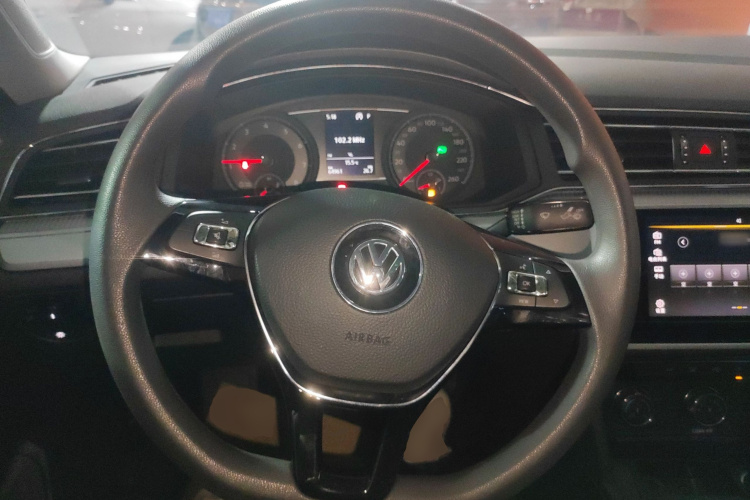 大众 凌渡 2021款 230TSI DSG风尚版中控内饰13