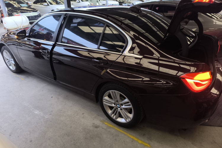 宝马3系 2017款 320Li xDrive 时尚型车身外观4