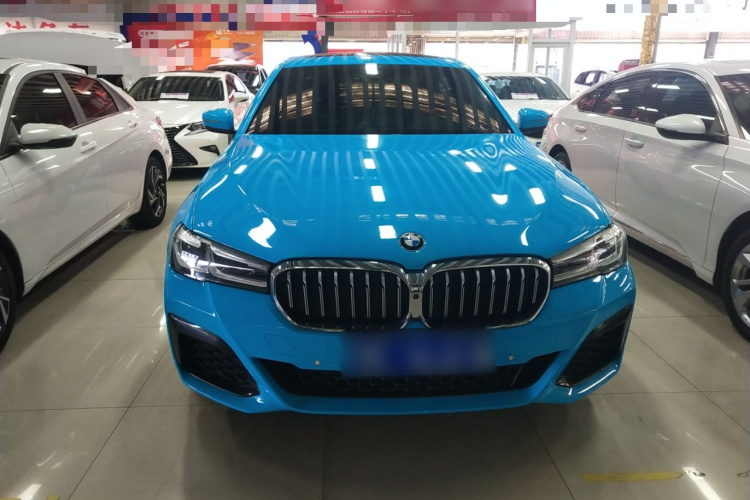 宝马5系 2022款 改款二 530Li 尊享型 M运动套装车身外观2