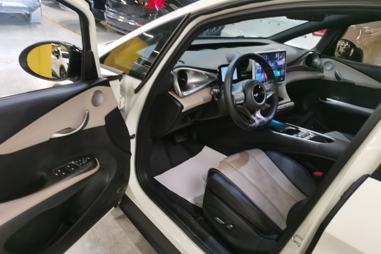 比亚迪 海豚 2024款 荣耀版 420km 时尚版中控内饰20