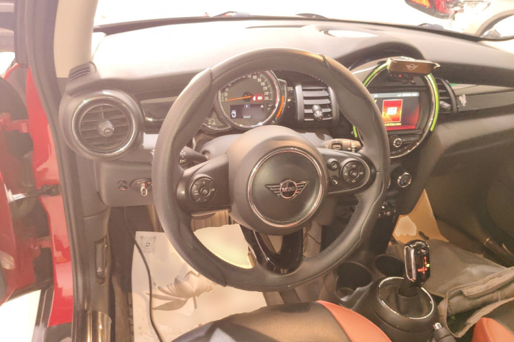 MINI 2019款 1.5T ONE PLUS局部细节13