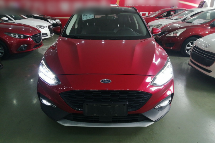 福特 福克斯Active 2021款 EcoBoost 180 自动劲潮型车身外观6001