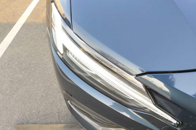 沃尔沃V60 2024款 B5 智远豪华版车身外观8