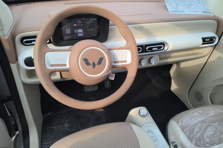 五菱汽车 宏光MINIEV 2024款 第三代 215km 青春版中控内饰12
