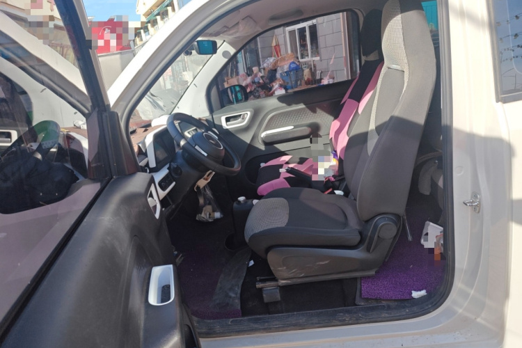 五菱汽车 宏光MINIEV 2024款 第三代 215km 青春版中控内饰19