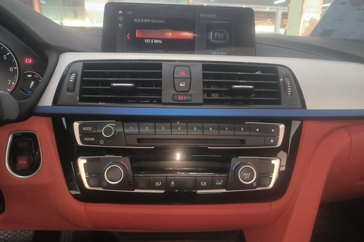 宝马4系  425i Gran Coupe M运动曜夜版局部细节16