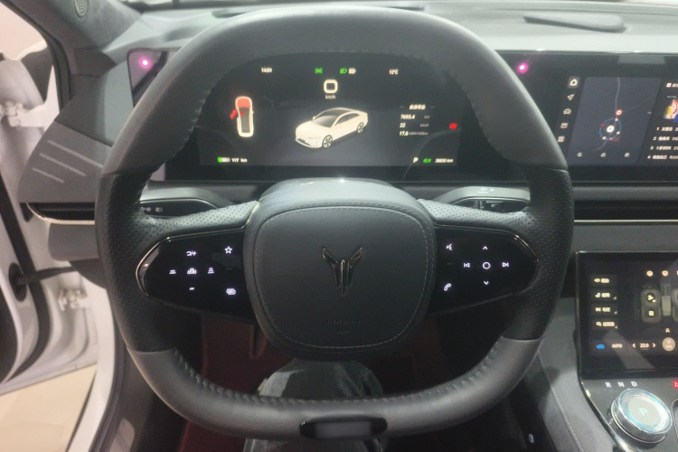 岚图汽车 岚图追光 2023款 四驱旗舰版中控内饰13