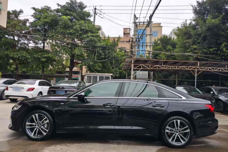 奥迪A6L 2023款 40 TFSI 豪华动感型车身外观6002
