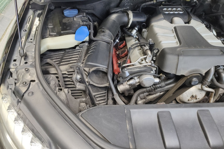 奥迪Q7 2015款 35 TFSI 进取型局部细节9006