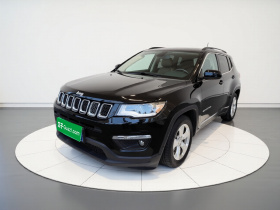 Jeep 指南者 2020款 220T 自动精英版