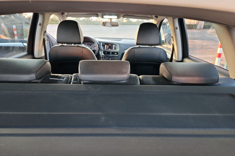 奥迪Q5 2011款 2.0TFSI 技术型局部细节9011