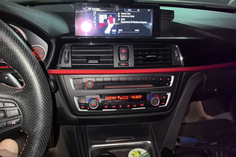 宝马3系 2015款 328i 运动设计套装局部细节16