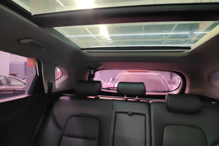 现代 途胜 2018款 1.6T 双离合两驱15周年特别版局部细节22