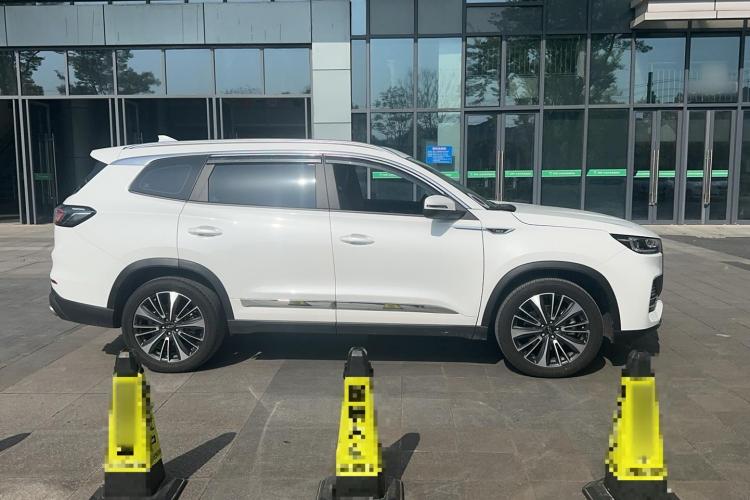 奇瑞 瑞虎8 PLUS 2024款 冠军版 390TGDI DCT豪迈版 5座车身外观6002