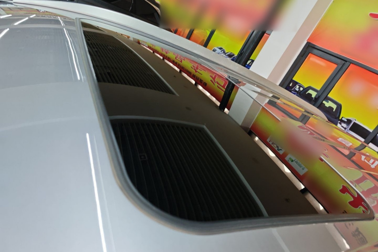 丰田 卡罗拉锐放 2022款 2.0L 豪华版局部细节57