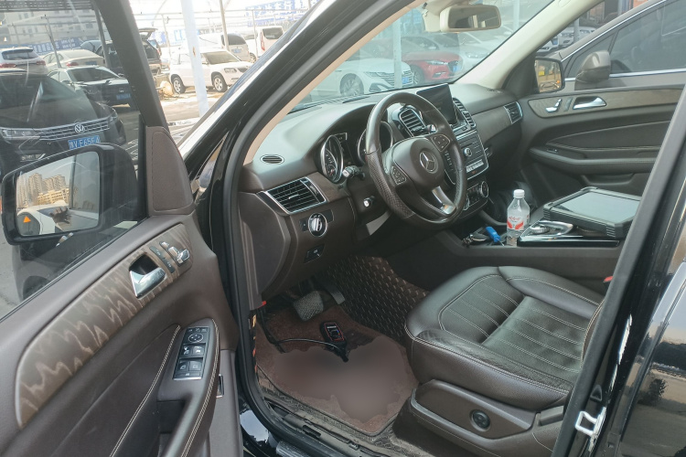 奔驰GLE 2015款 GLE 400 4MATIC中控内饰20