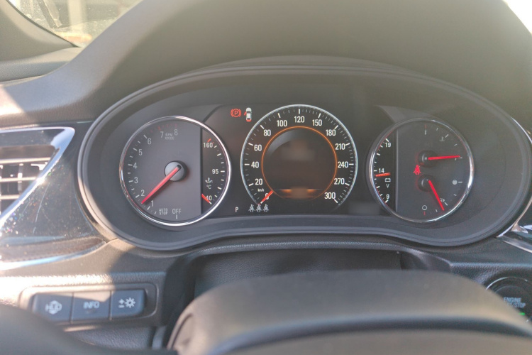 别克 君威 2019款 GS 28T 尊贵型 国VI局部细节14