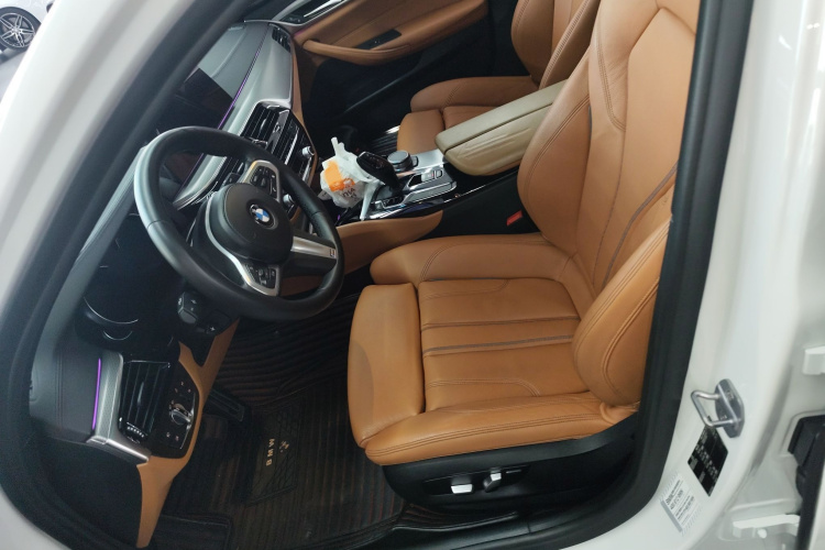 宝马5系(进口) 2018款 525i M运动套装局部细节19