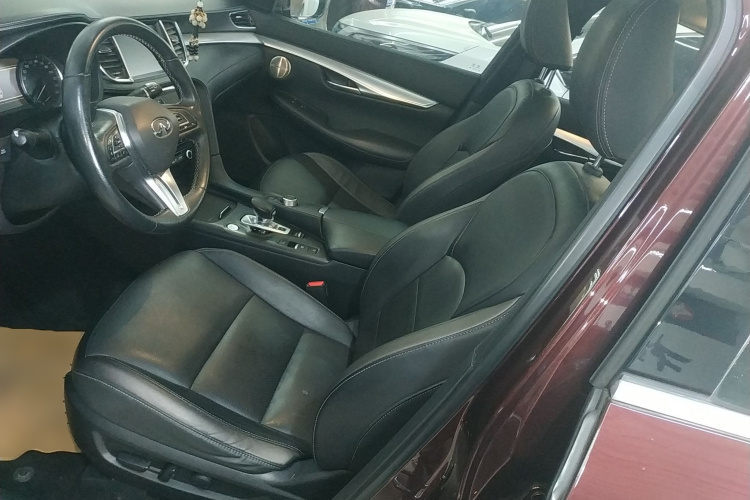 英菲尼迪QX50 2018款 2.0T 四驱菁英版中控内饰19