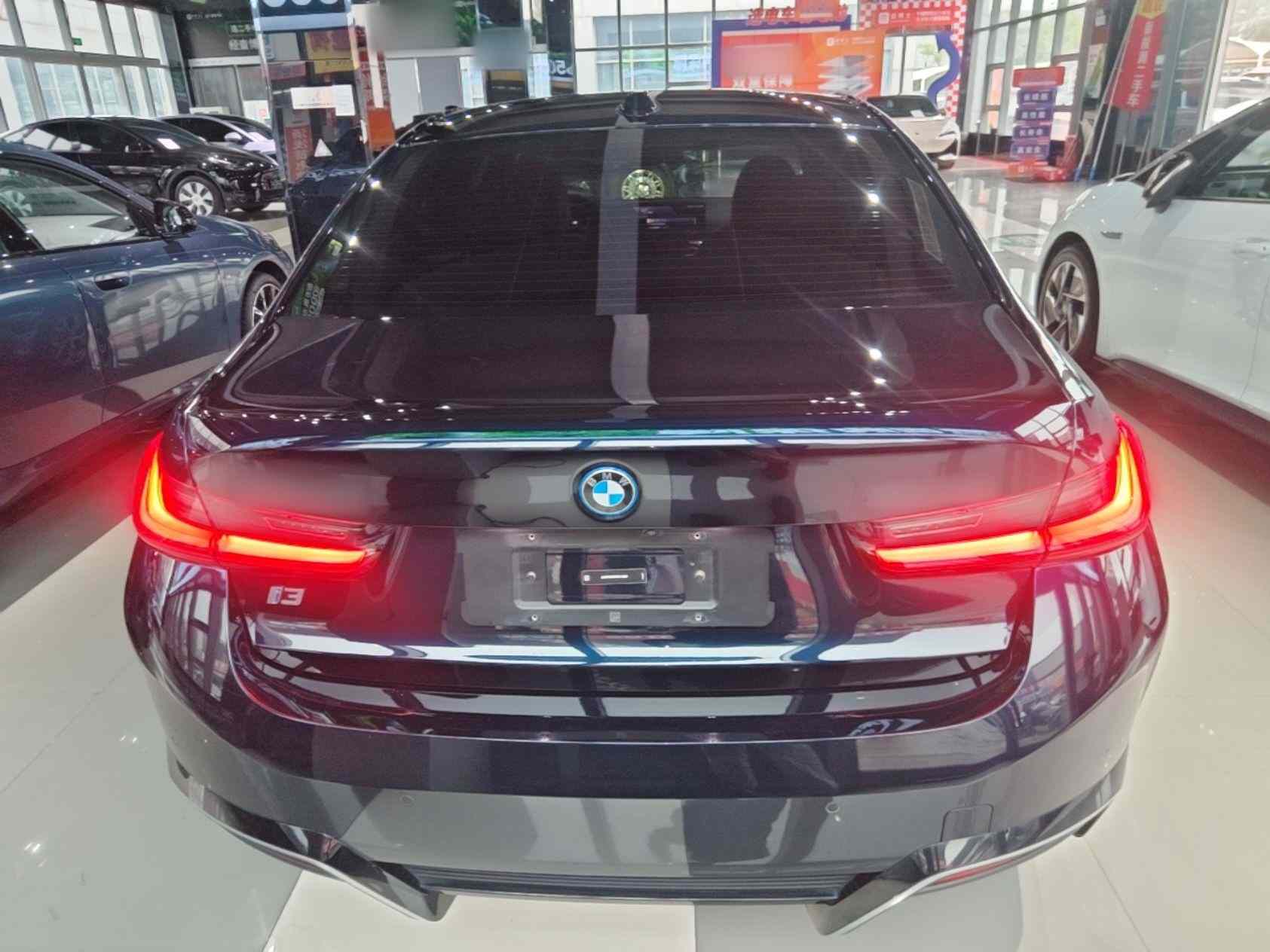 宝马i3 2024款 eDrive 35 L(3)