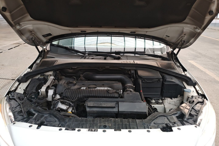 沃尔沃S60 2015款 S60L 2.0T 智行版局部细节24